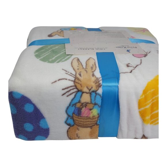 Peter Rabbit Queen Plush Blanket 90"X90" Family Sized Throw Polyester Easter - Picture 7 of 12